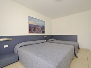 2 habitaciones, cuna de viaje, wifi gratis y ropa de cama 