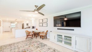 Unclassified image, 5 of 23, button - Gorgeous fully renovated condo with spectacular views of Marco River. (Marco Island)