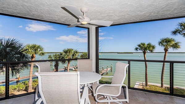 Unclassified image, 1 of 23, button - Gorgeous fully renovated condo with spectacular views of Marco River. (Marco Island)