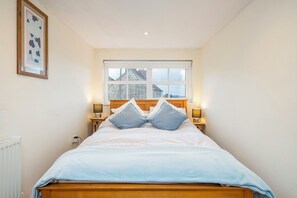 3 camere, ferro/asse da stiro, accesso a Internet