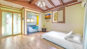 Basic Room, 1 Bedroom (Morning5) | 1 bedroom, WiFi (free) - Gyeongju Clearmorning Petfriendlypension (Gyeongju)