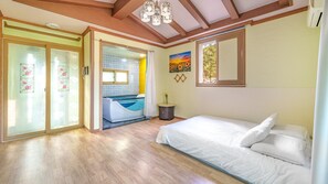 Basic Room, 1 Bedroom (Morning5) | 1 bedroom, free WiFi - Gyeongju Clearmorning Petfriendlypension (Gyeongju)