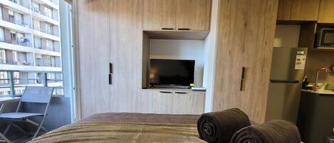 1 chambre, fer et planche à repasser, Wi-Fi, draps fournis