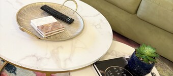 Perfectly located, newly renovated, charming 3 bedroom condo - 1 mi from campus