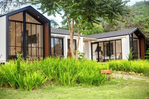 Lakeview House 4 | View from room - Hilltop Erawan Camp (Si Sawat)