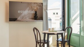1 camera, Wi-Fi gratuito
