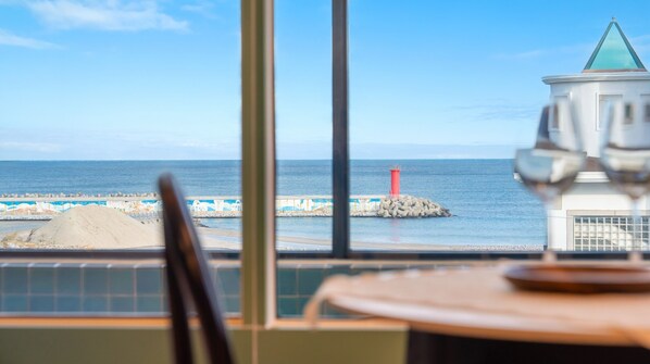 Basic Room, 1 Bedroom (room 402) | 1 bedroom, free WiFi - Gangneung Leventia Pool Villa (Gangneung)