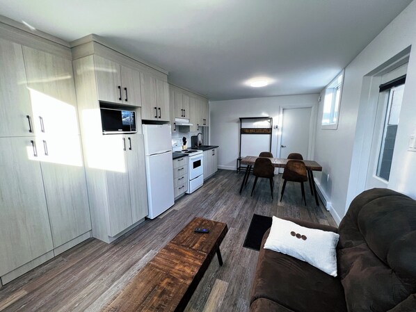 Smart TV - Charmant appartement central à RDL (Rivière-du-Loup)