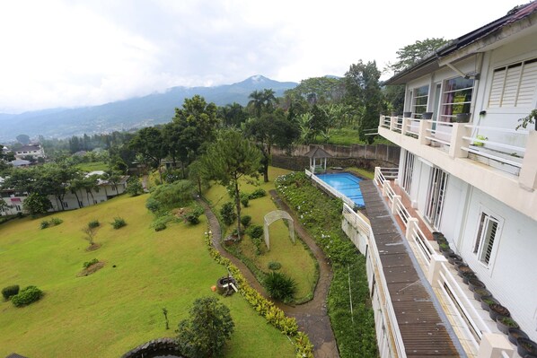 Front of property - Nusantara Bunga-Bunga By Reccoma (Cisarua)