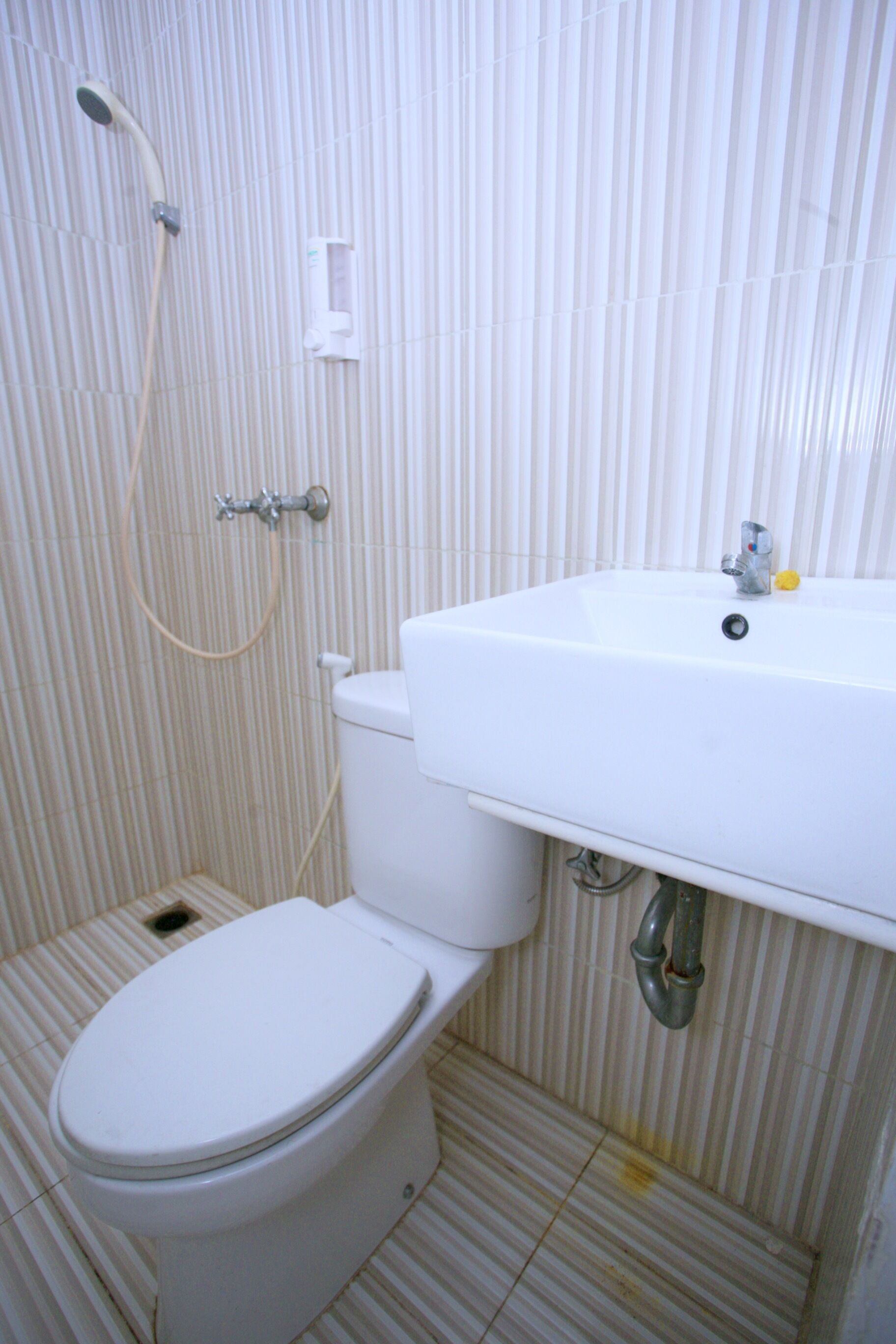 Kamar Double Deluks | Kamar mandi | Shower, perlengkapan mandi gratis, handuk, dan sabun