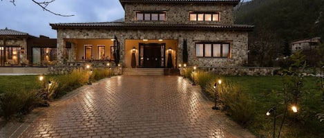 Exterior