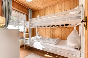 2 bedrooms, free WiFi