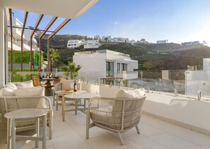 Outdoor dining - Villa Kolibri | Mountain View - Pool - Terrace (La Cala de Mijas)