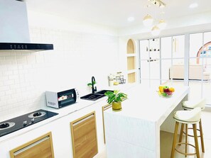 Mikroaaltouuni, liesi