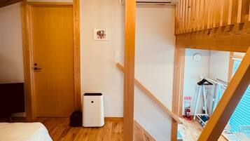 1 bedroom, desk, iron/ironing board, free WiFi