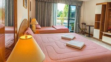 Rom – deluxe, delvis sjøutsikt | Wi-fi (inkludert)