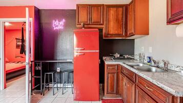 Fridge, microwave, stovetop, toaster