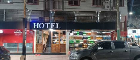 Fachada de la propiedad