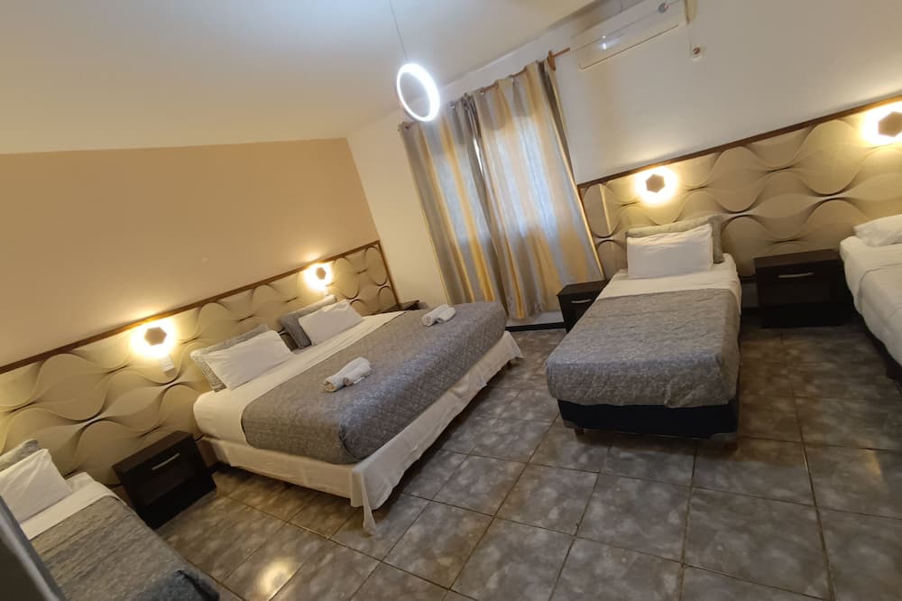 Hotel La Gran Manzana