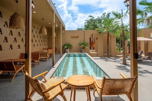 Flat-screen TV - The Wood Terrace (Thep Krasattri)