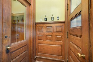 Interior - Stylish 1-Bedroom in Saint Paul with River Views (Saint Paul)