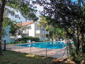 Pool - Cosy apartment for 7 people with A/C, pool, WIFI, TV, balcony and pets allowed (Lignano Sabbiadoro)