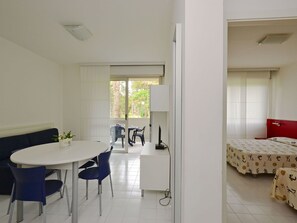 1 Schlafzimmer, Reisekinderbett, kostenloses WLAN, Bettwäsche