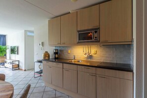 Private kitchen - Spacious Home With Balcony by Belvilla (Callantsoog)