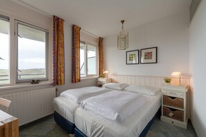 10 개의 침실, 각각 다르게 가구 비치, 침대 시트