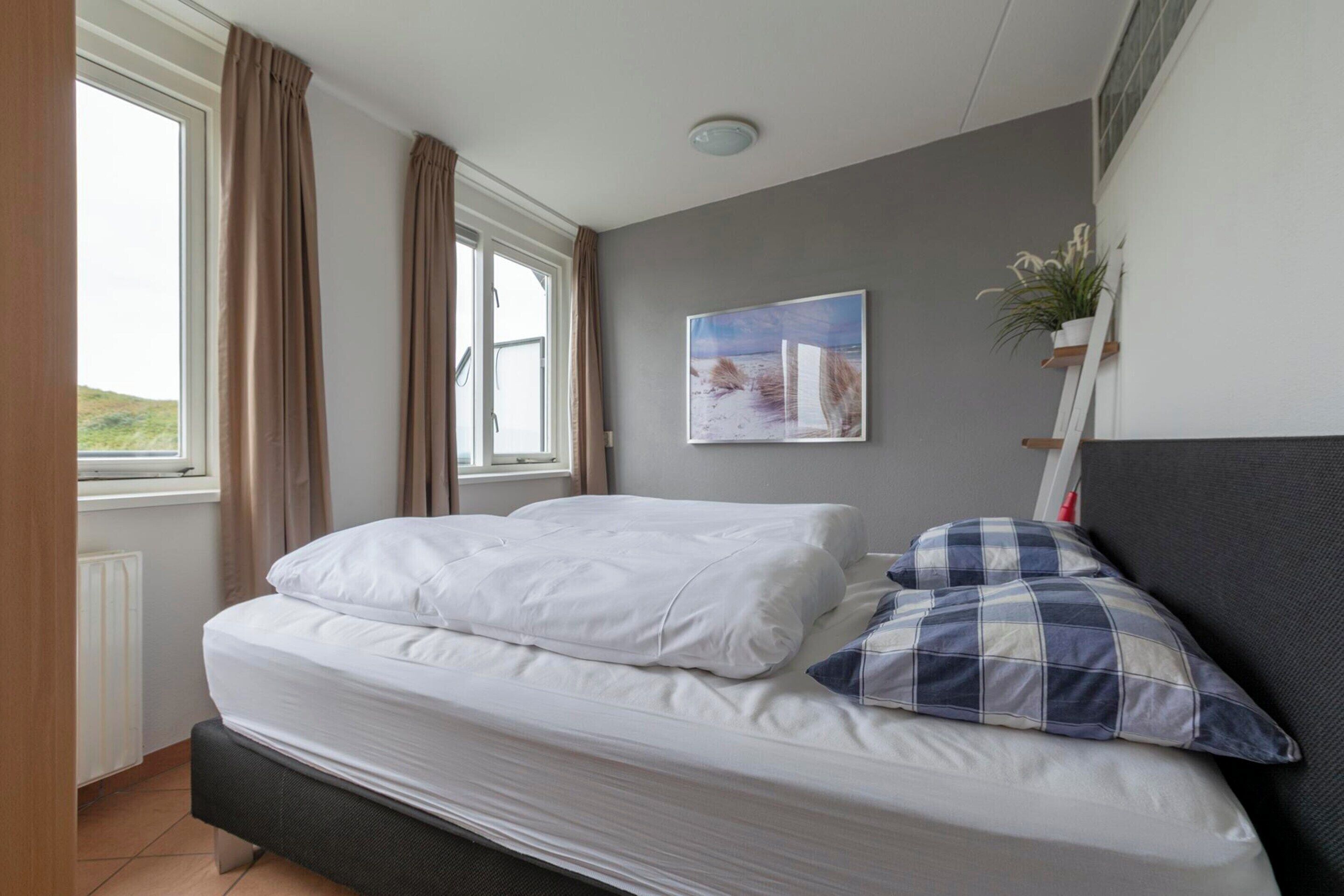 Comfort Apartment, 1 Bedroom | 3 bilik tidur, cadar katil 