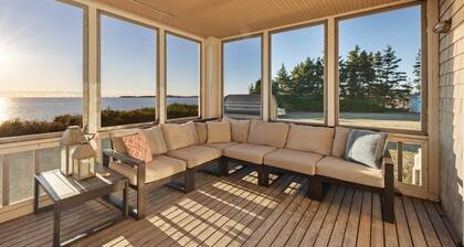 Sunset Point—Private Beach, Barrel Sauna & Views of Confederation Bridge