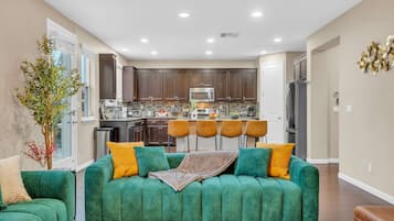 TV, fireplace, books, stereo