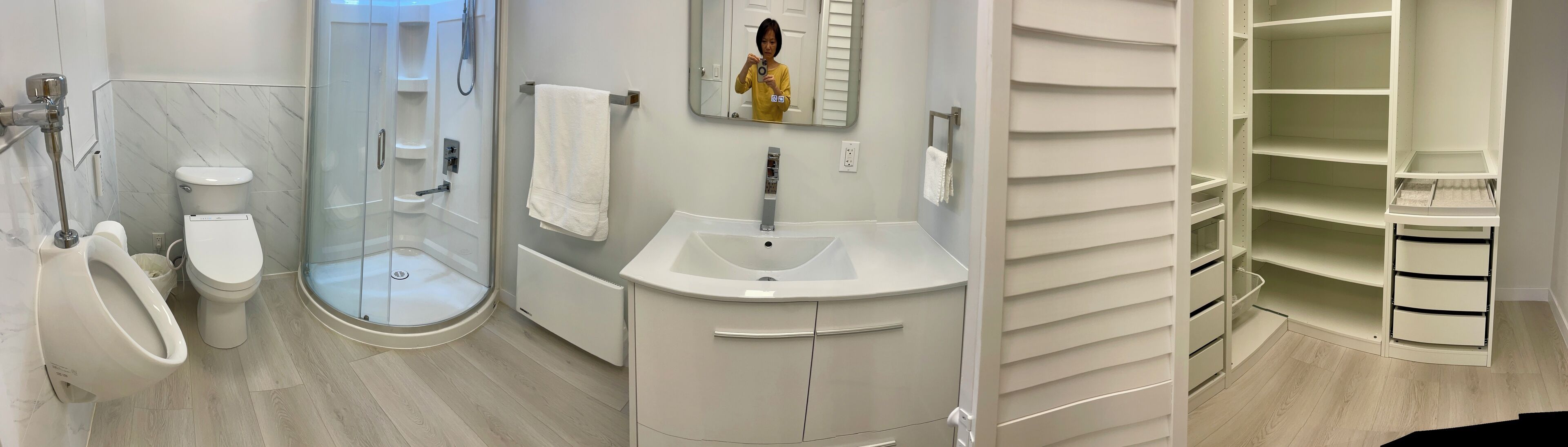 Foto - Rose Garden Vancouver Airport - Richmond BC