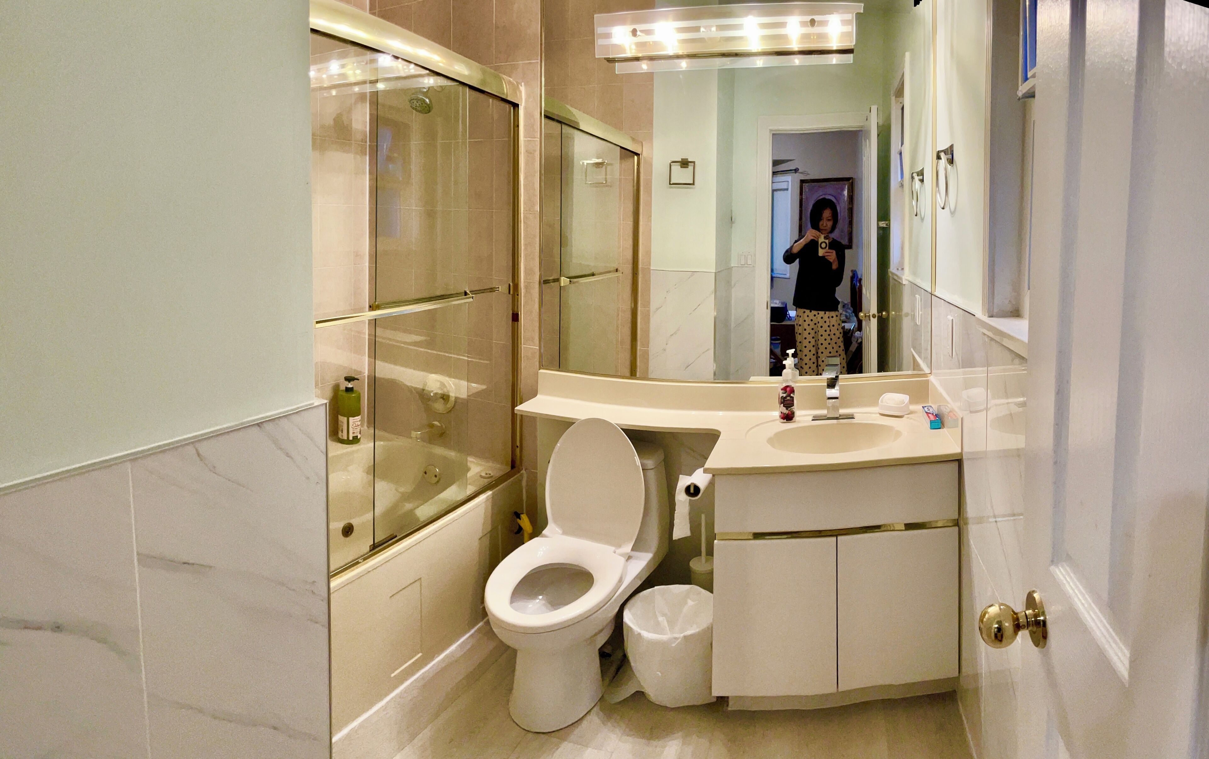 Foto - Rose Garden Vancouver Airport - Richmond BC