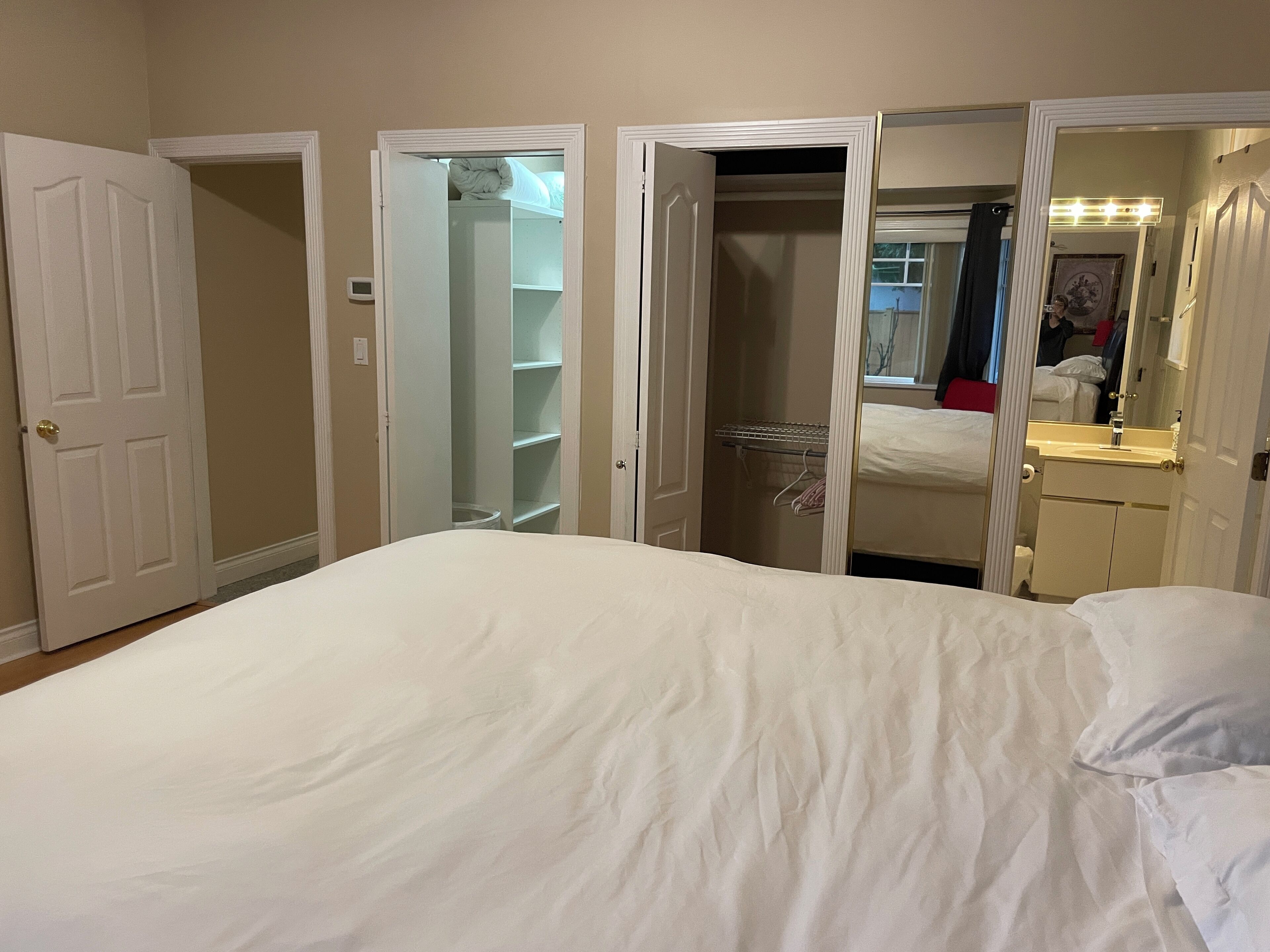 Foto - Rose Garden Vancouver Airport - Richmond BC