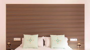 2 slaapkamers, een strijkplank/strijkijzer, internet, beddengoed