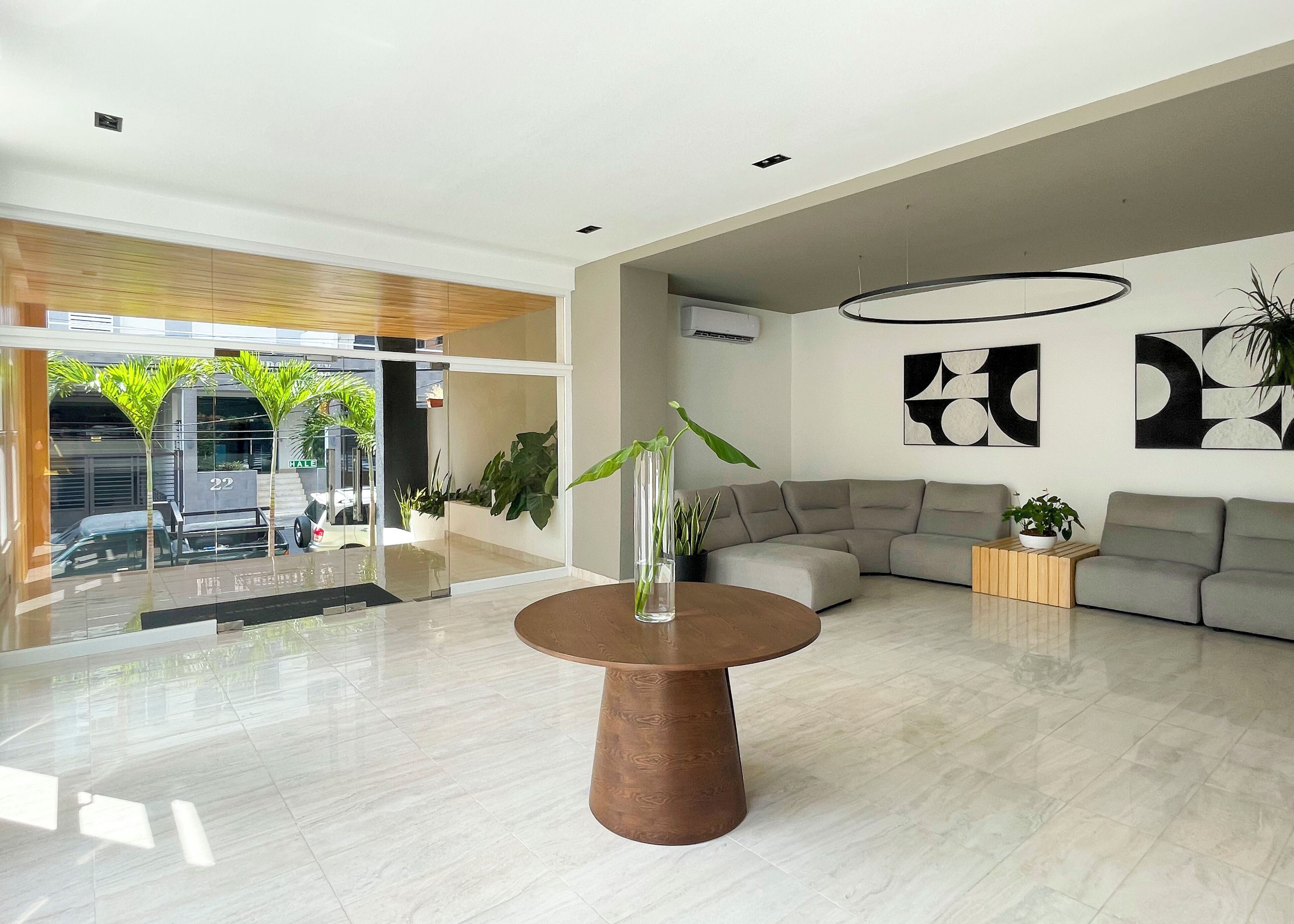 Comfort Condo, Multiple Beds, Private Bathroom, City View | Living area