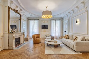 Living area - Amazing Apartment Saint Germain des Pres With AC by Studio Prestige (Paris)