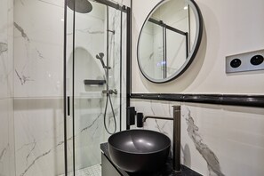 Apartment | Bathroom - Amazing Apartment Saint Germain des Pres With AC by Studio Prestige (Paris)