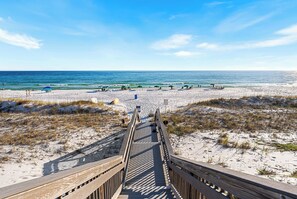 On the beach - Ground Floor - Heated Pool - Free Beach Service - Steps to Beach (Destin)