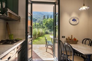 Kühlschrank, Ofen, Geschirrspüler, Toaster