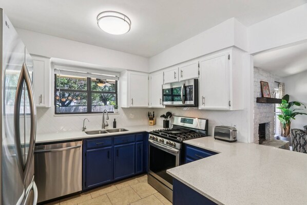Fridge, microwave, oven, dishwasher