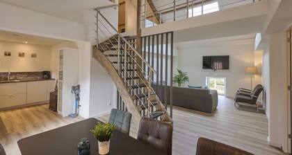 Luxury modern apartment with roof terrace