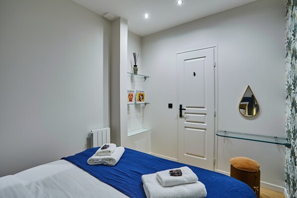 Apartment - Apartment in the Center of Paris by Studioprestige (Paris)