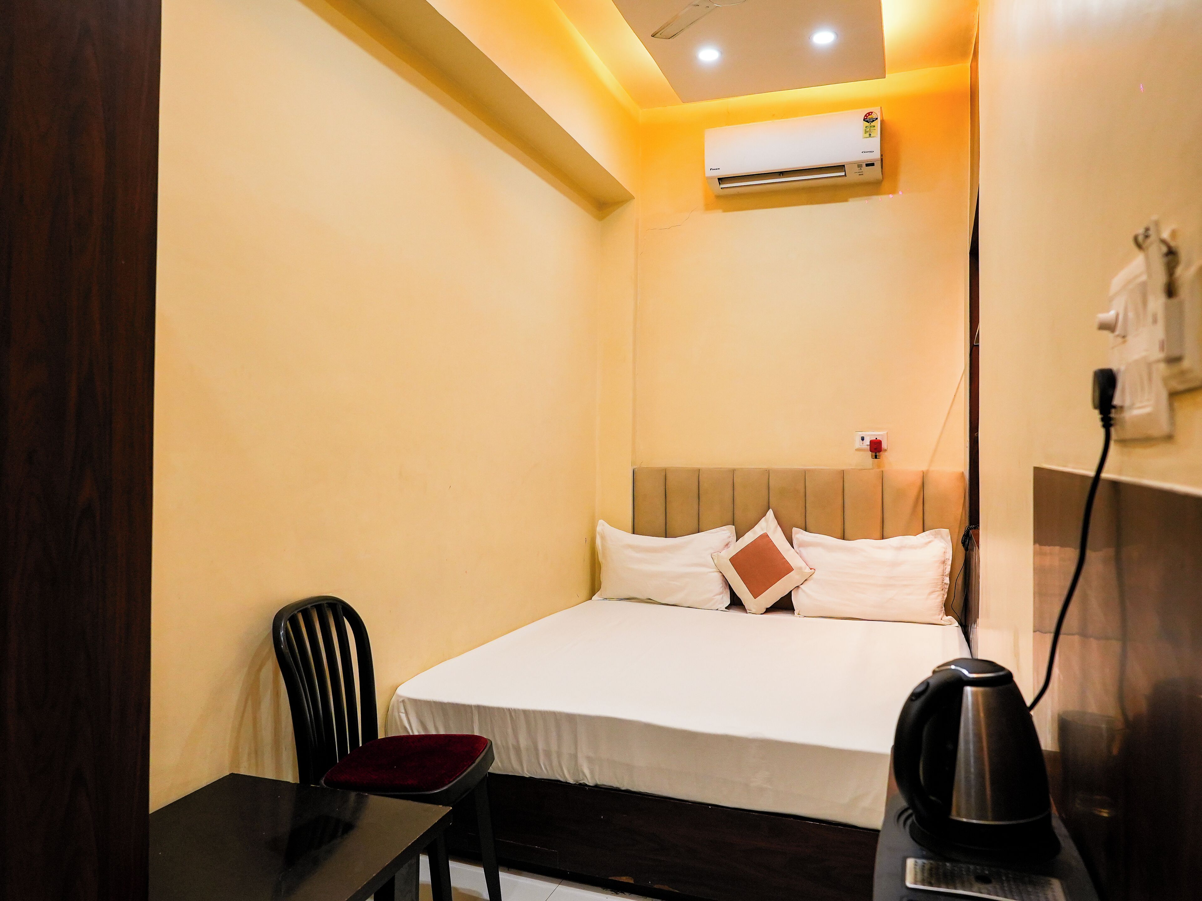 Deluxe Room | Free WiFi