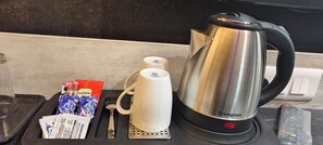 Deluxe Room | Free WiFi - Sun High Stay Luxury Guest House (Varanasi)