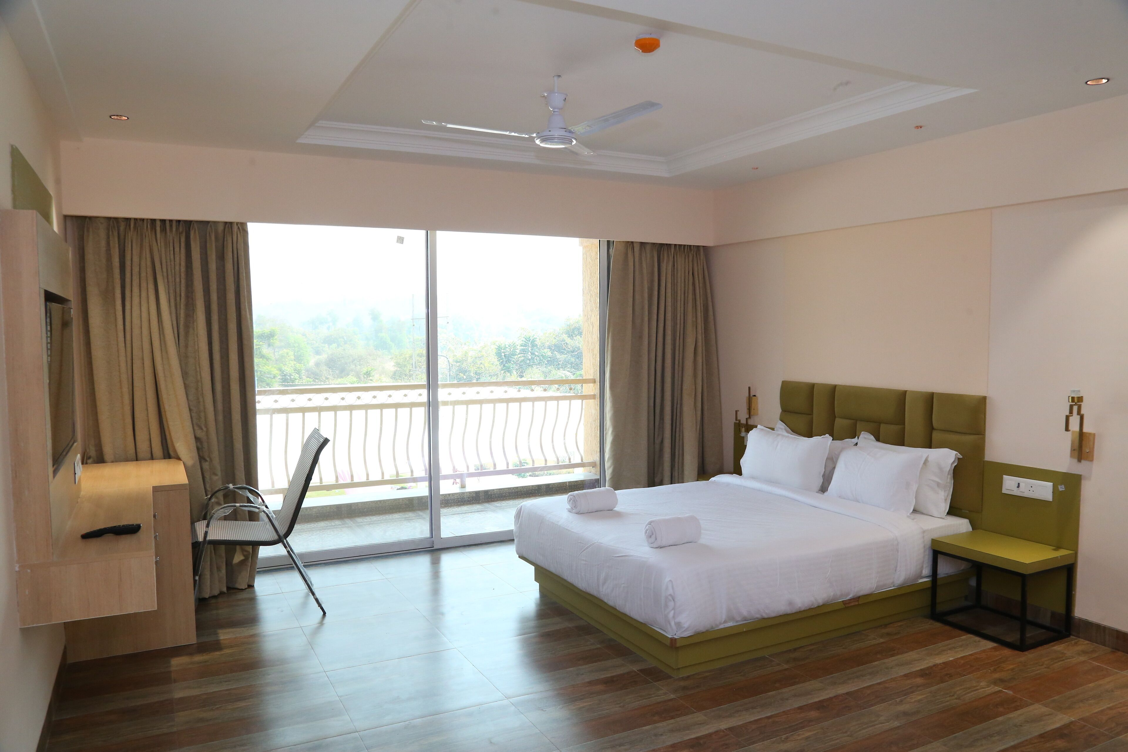 Junior Suite | Free WiFi, bed sheets