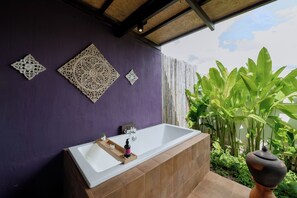 Deluxe Double Room | Deep soaking bathtub - Noppharat Krabi Resort (Krabi)
