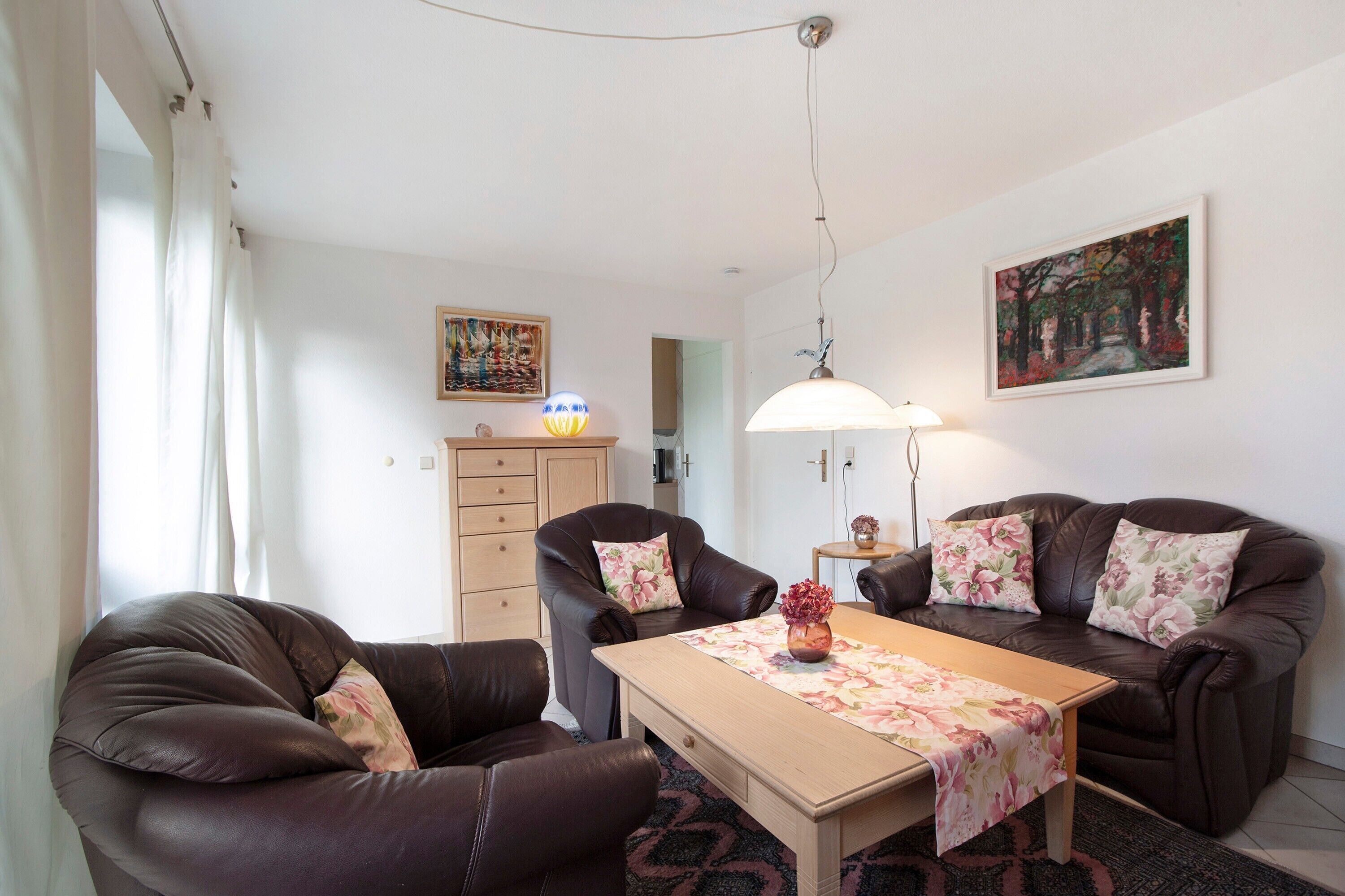 Fernseher, DVD-Player, Stereoanlage