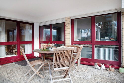 Apartment 'Schoeneberg' with Private Terrace, Private Garden and Wi-Fi